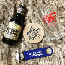 Load image into Gallery viewer, Pint Glass Pack - Say Yes to Michigan!
